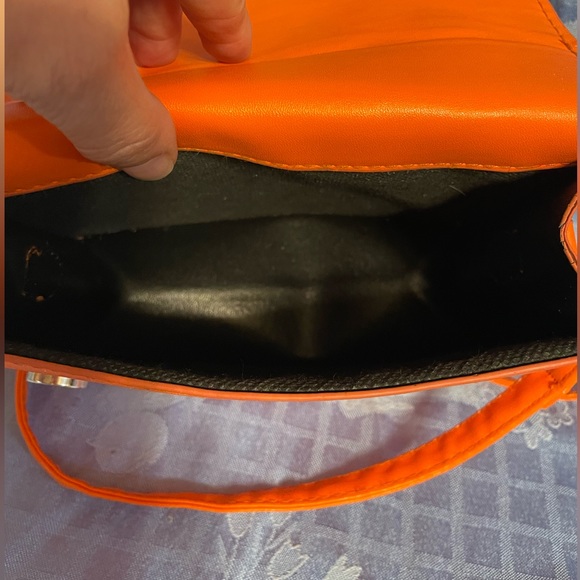 Crossbody bag - Picture 6 of 8